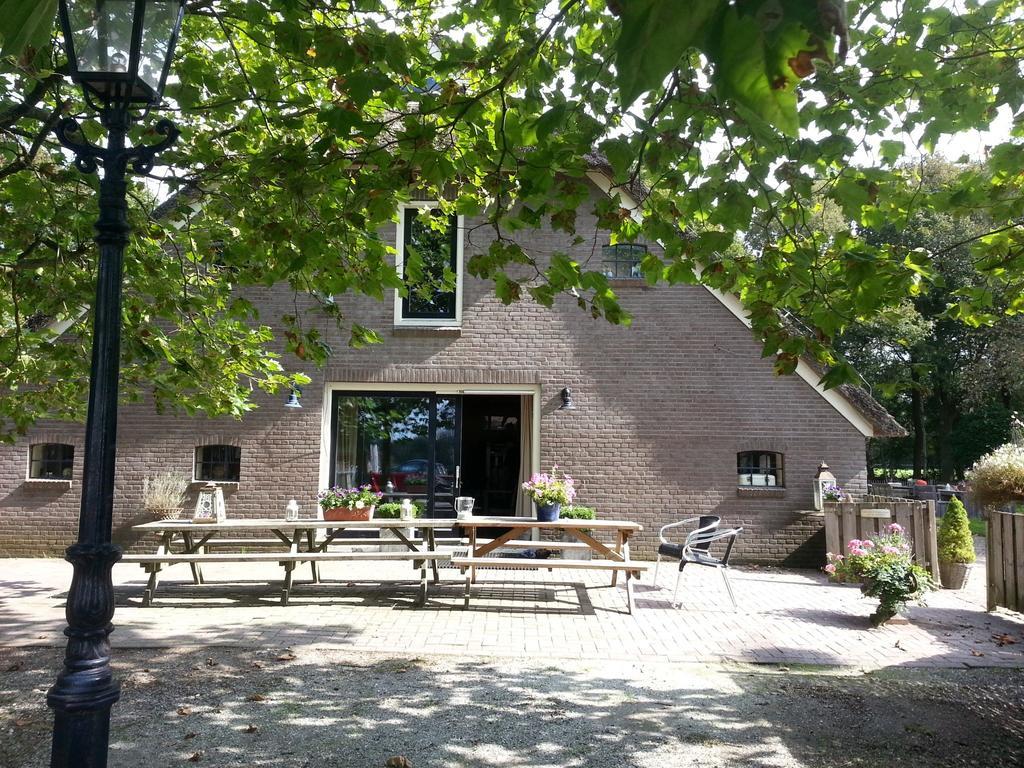 Het Bonte Paard Bed and Breakfast Dwingeloo Exteriör bild
